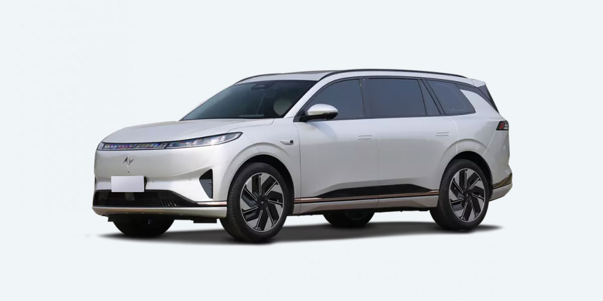 Dongfeng eπ 008 BEV for export